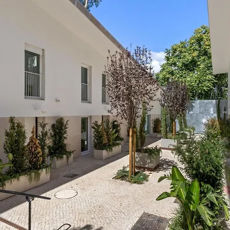 1-bedroom Townhouse With Rooftop In בית נופש ליסבון
