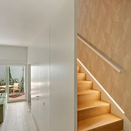 1-bedroom Townhouse With Rooftop In